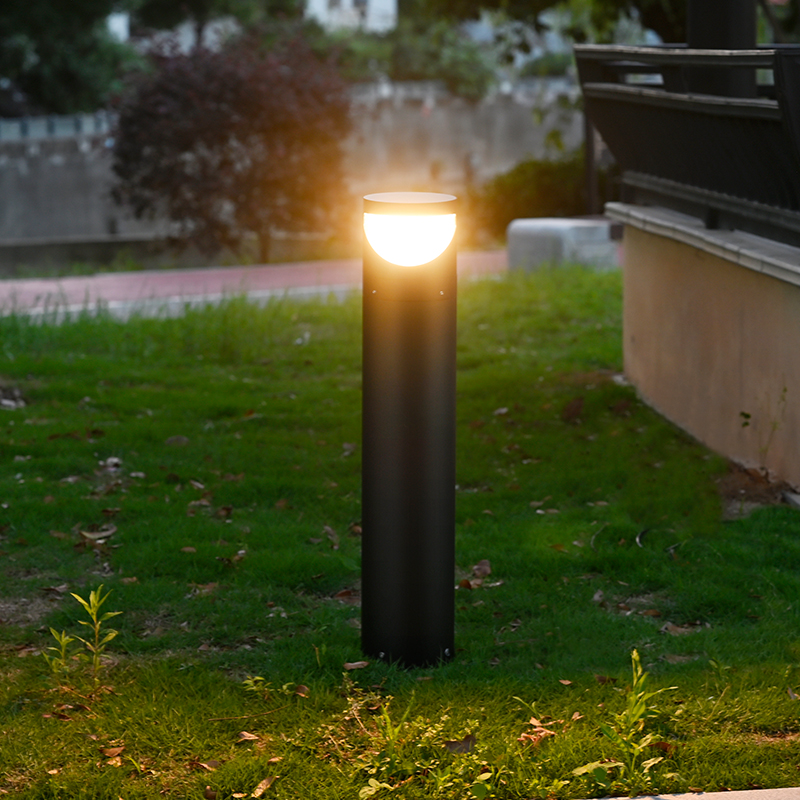 YMLED-6239 Lampada a paletto da giardino per esterni con grado di protezione IP65 di nuovo design